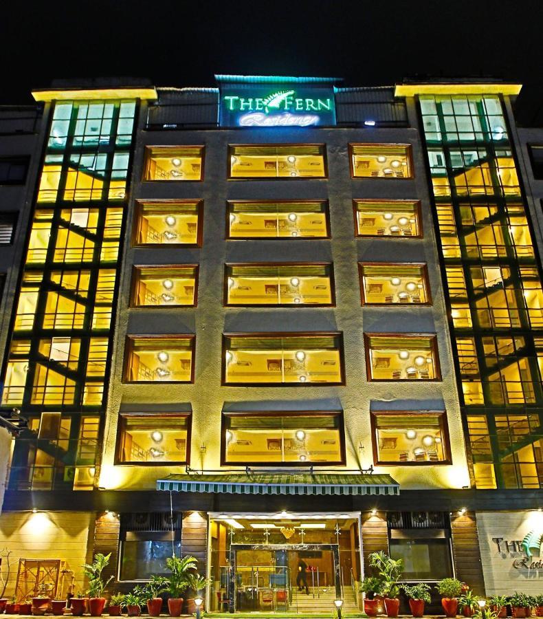 The Fern Residency Noida Hotel Bagian luar foto
